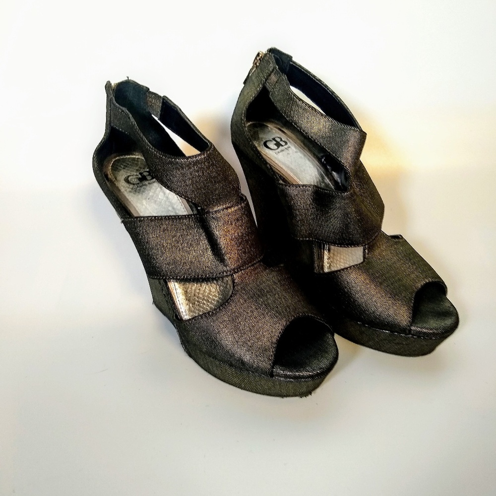 Cute Gianni Binin wedges!